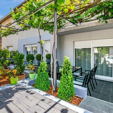 Lavanda Maslina - New Luxury Apartments Pula Exterior foto