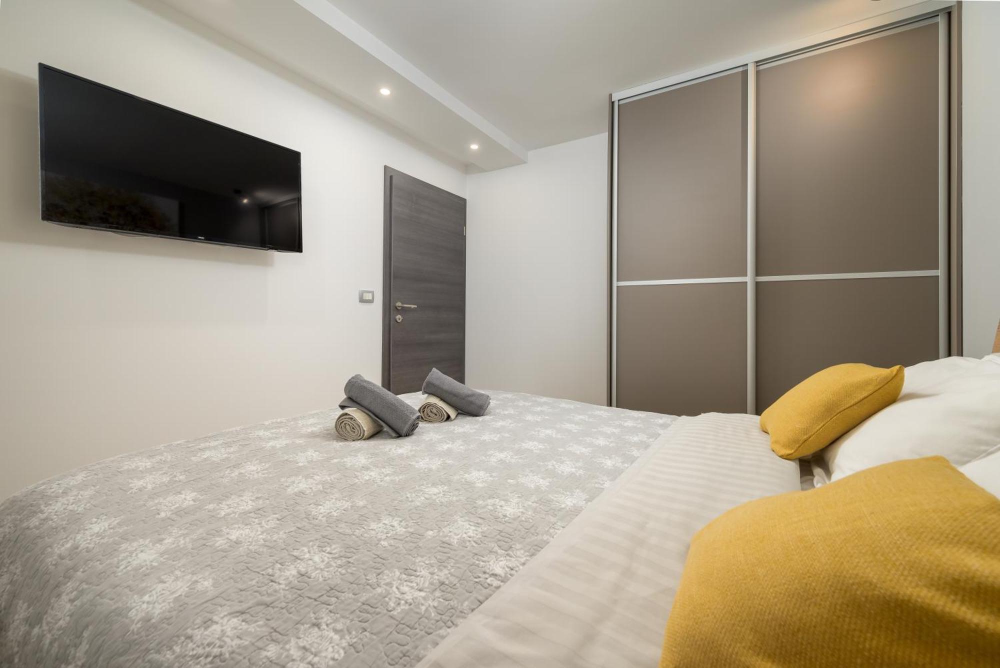 Lavanda Maslina - New Luxury Apartments Pula Exterior foto